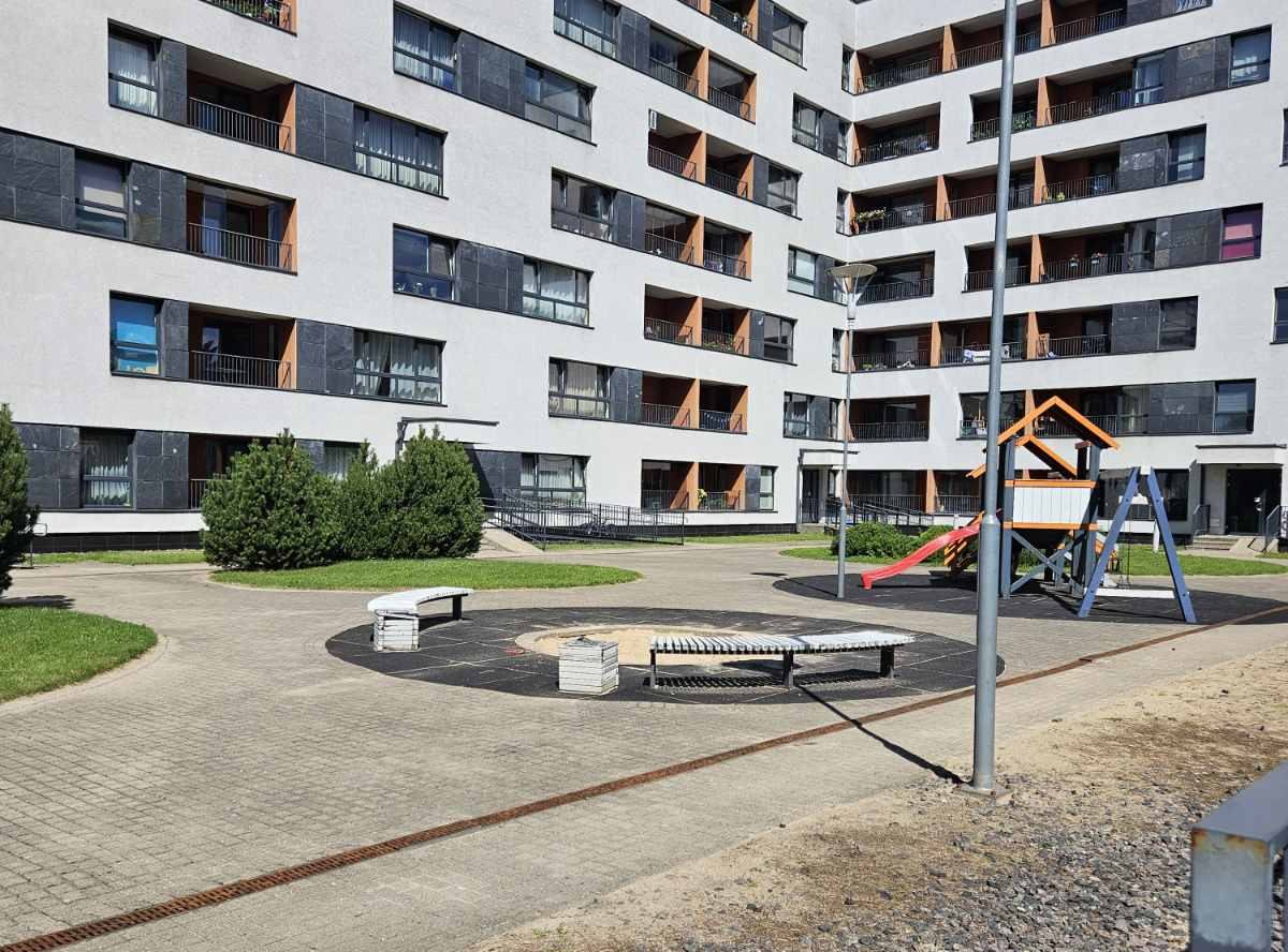 Prižiūrimas daugiabučio kiemas Vilniuje